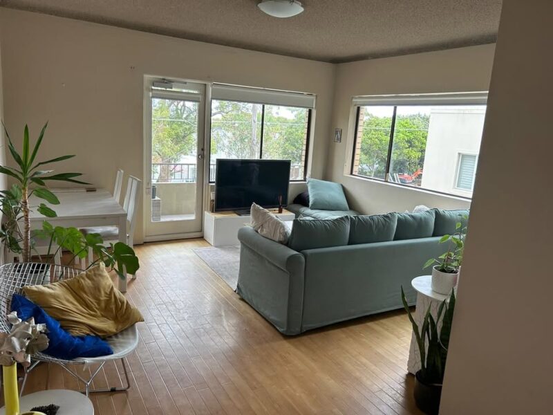 Room in shared apartment