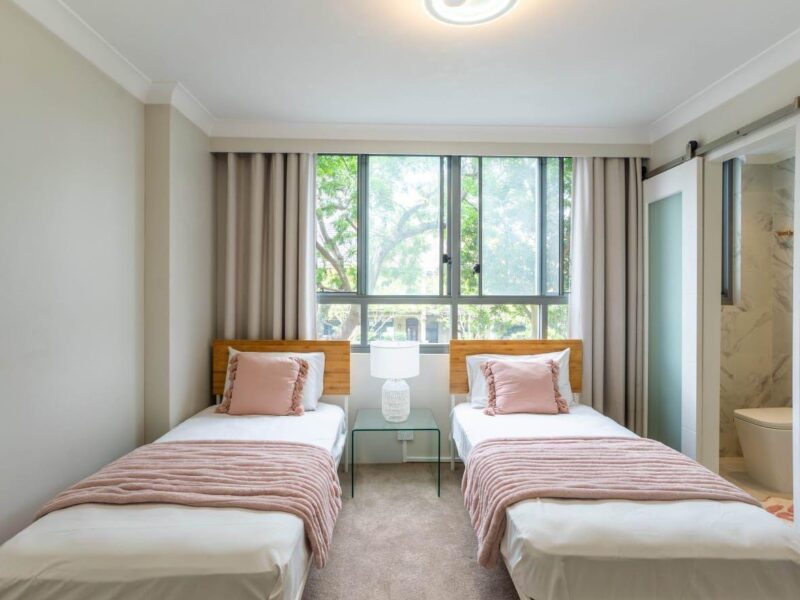 SHORT TERM BONDI JUNCTION