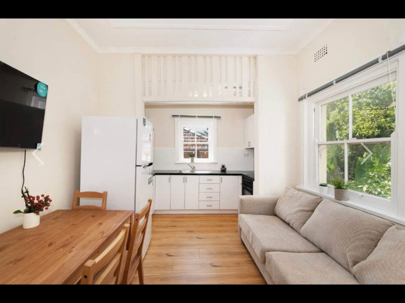 BIG ROOM BONDI BEACH