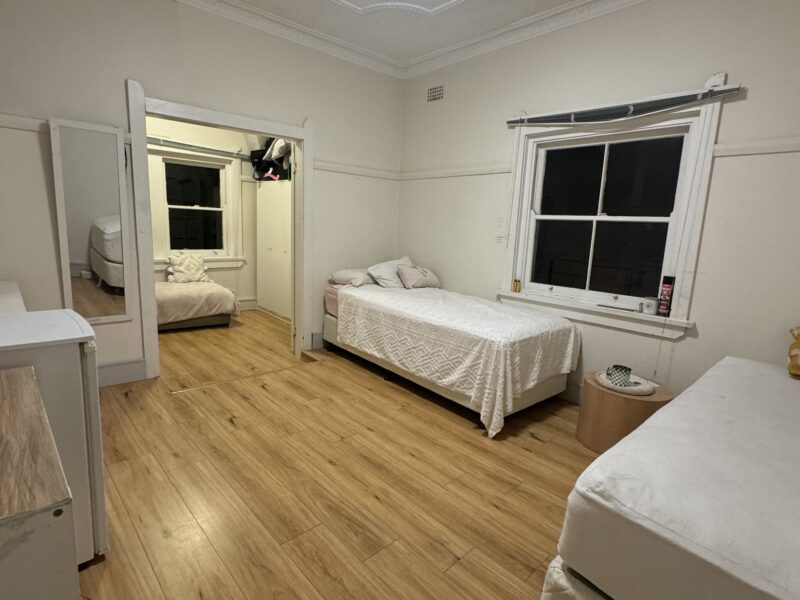 BIG ROOM BONDI BEACH