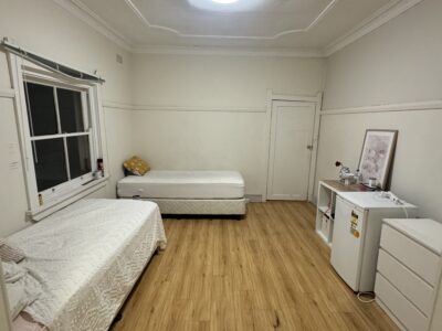 BIG ROOM BONDI BEACH