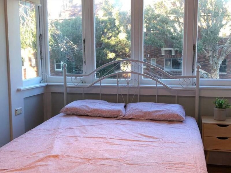 Fully Furnished 2-Bedroom Apartment Bondi Beach Bliss