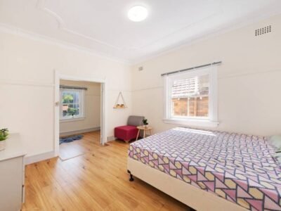 Fully Furnished 3 Bedroom + Sunroom & Parking