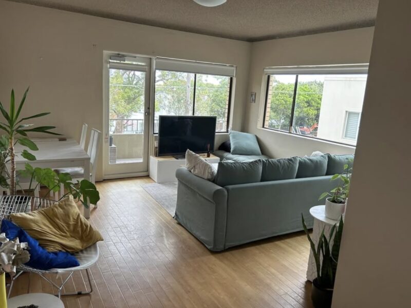 ROOM IN COOGEE