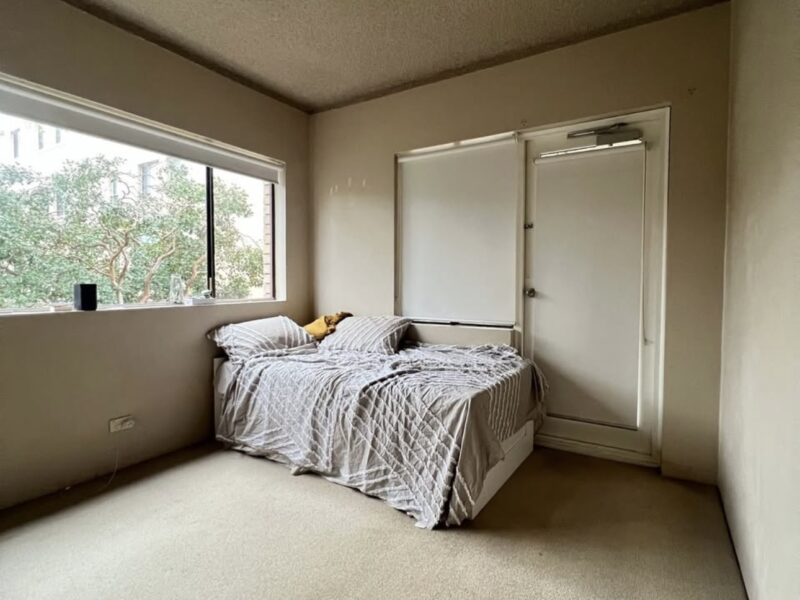 ROOM IN COOGEE