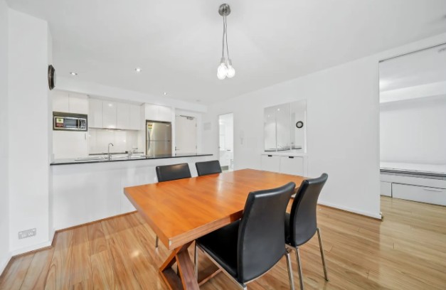 Private Ensuite Room · Perth CBD